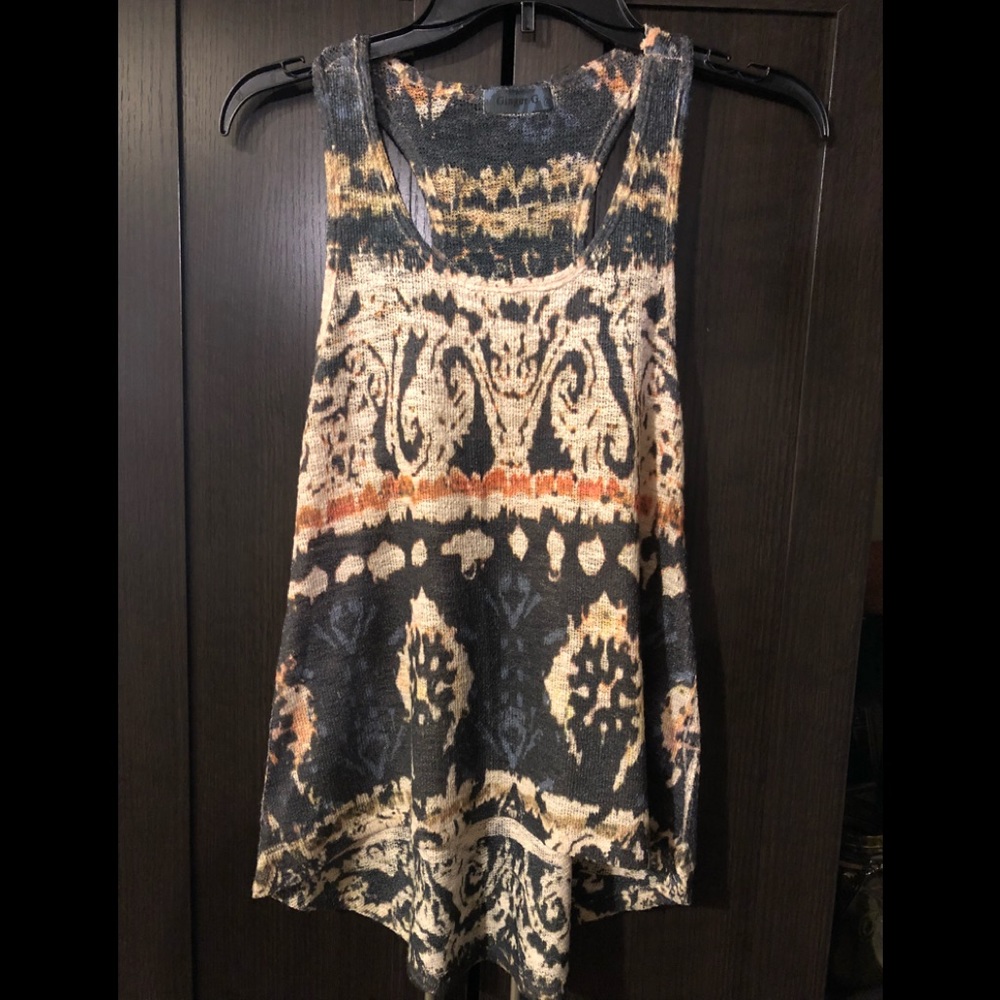 Razorback hi low tank top